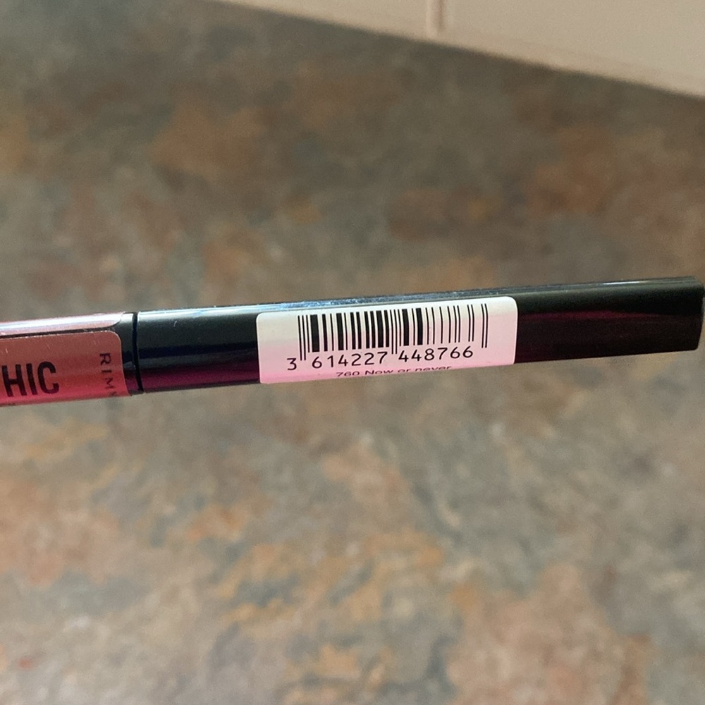 Lip Art Graphic Liner and Liquid Lipstick NIP - Picture 3 of 3